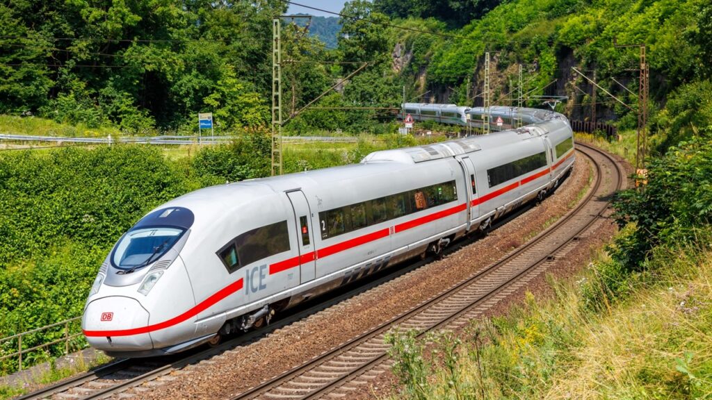 ICE3, schnellster Zug der Welt, schnellste Zug der Welt, der schnellste Zug der Welt, schnellsten Züge der Welt, die schnellsten Züge der Welt, wie schnell fährt der schnellste Zug der Welt, wie schnell ist der schnellste Zug der Welt, schnellster Zug der Welt 2023, schnellste Züge, schnellste Zug, schnellster Zug Europas, schnellste Bahn der Welt