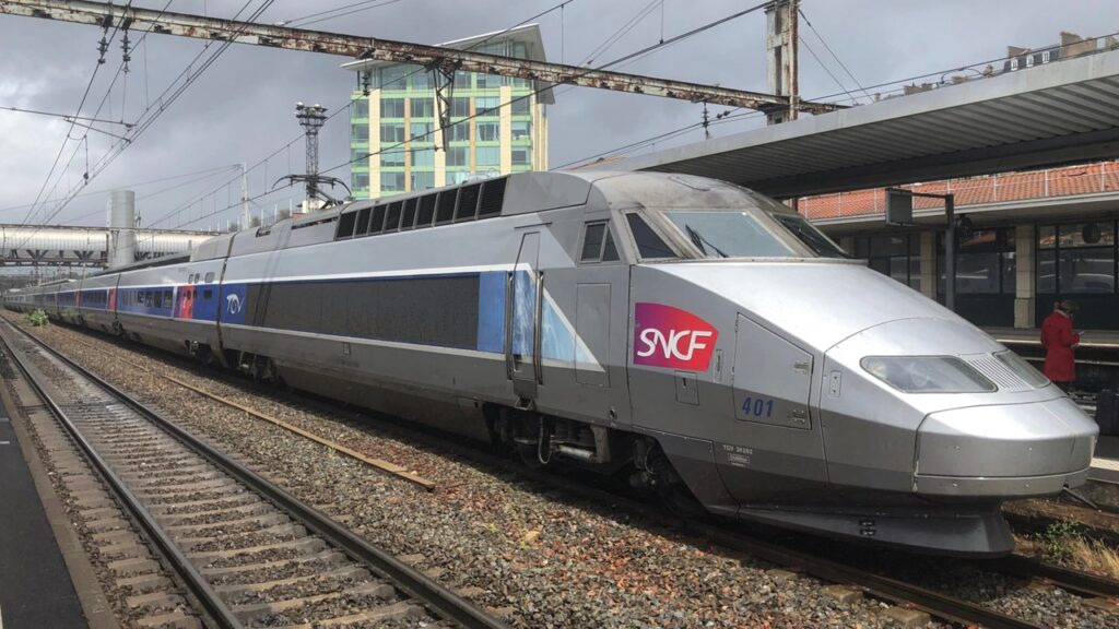 TGV Atlantique, schnellster Zug der Welt, schnellste Zug der Welt, der schnellste Zug der Welt, schnellsten Züge der Welt, die schnellsten Züge der Welt, wie schnell fährt der schnellste Zug der Welt, wie schnell ist der schnellste Zug der Welt, schnellster Zug der Welt 2023, schnellste Züge, schnellste Zug, schnellster Zug Europas, schnellste Bahn der Welt